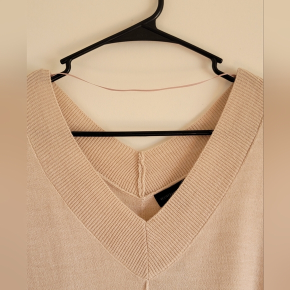 Women's Sz M Worthington Beige V-Neck Sweater NWT Oversized And Soft - Picture 7 of 10